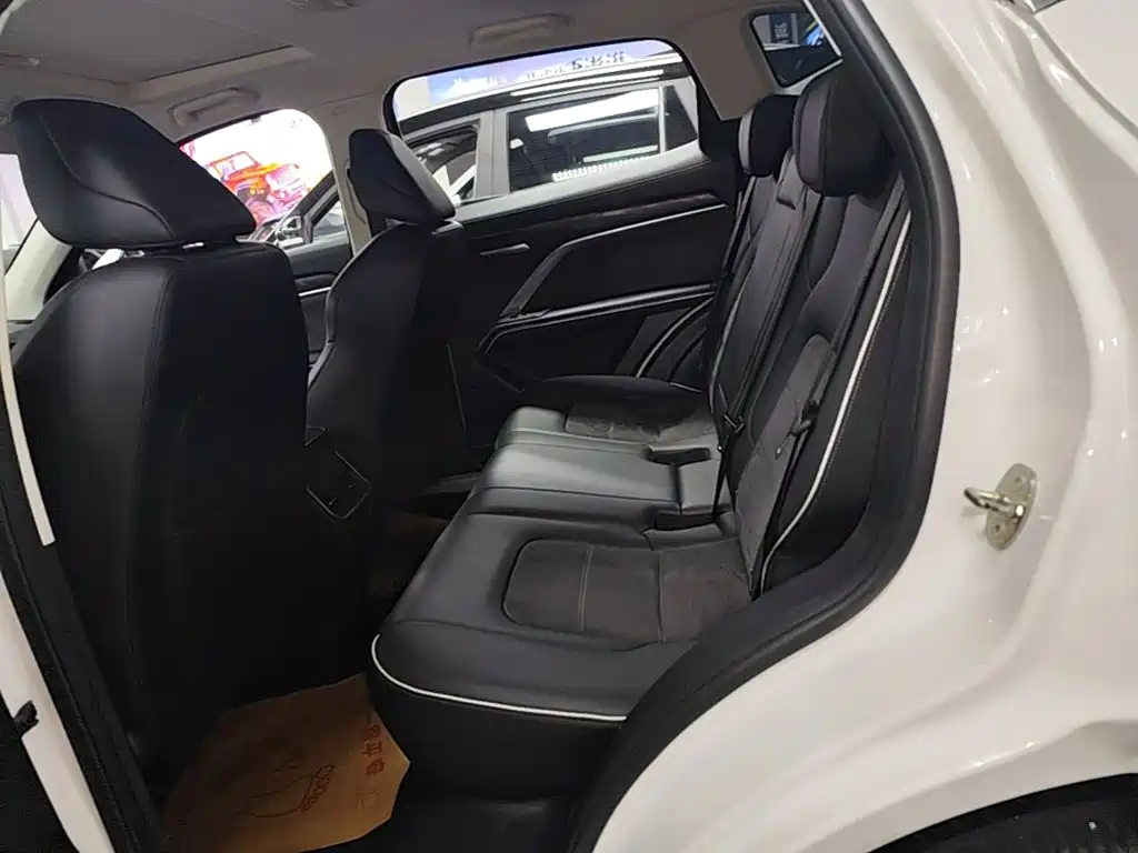 Haval H6 2023 — фото 17