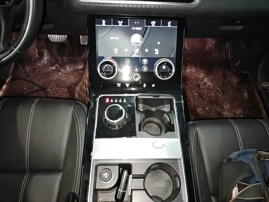 Land Rover Range Rover Velar 2019 — фото 14