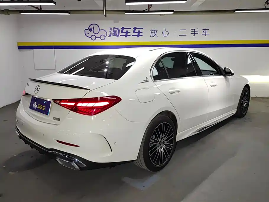 Mercedes-Benz C-Class 2023 — фото 3