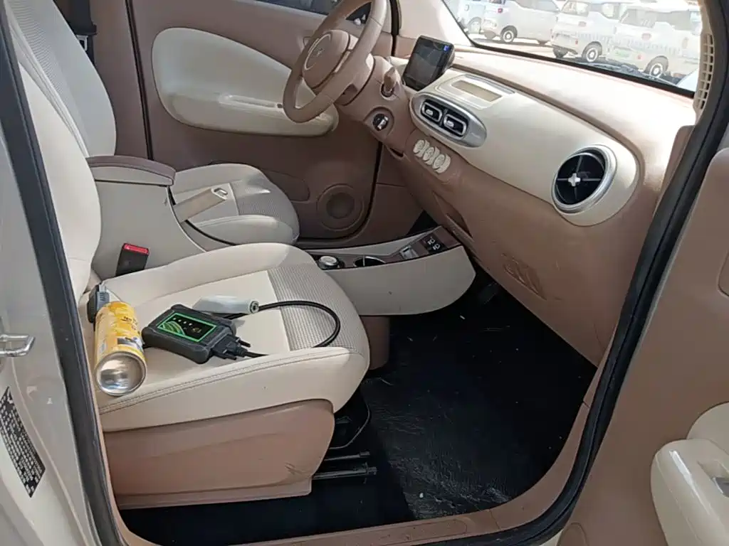 Wuling MINIEV 2025 — фото 25