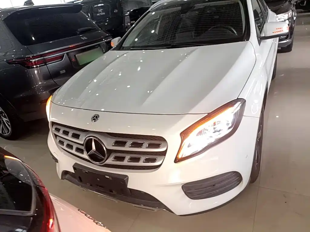 Mercedes-Benz GLA 2019