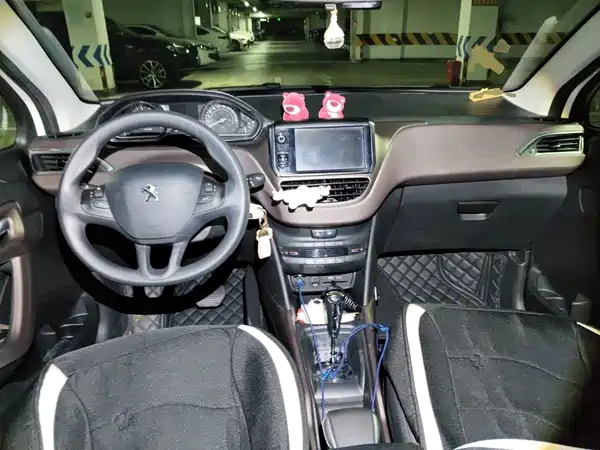 Peugeot 2008 2015