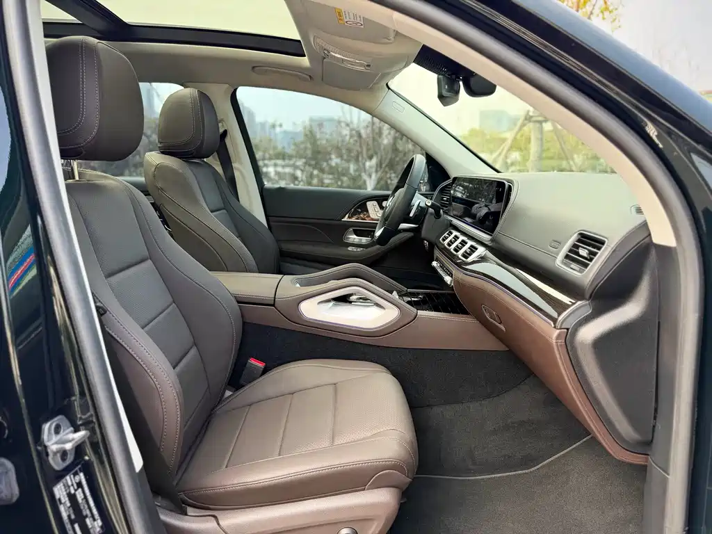 Mercedes-Benz GLS 2023 — фото 16