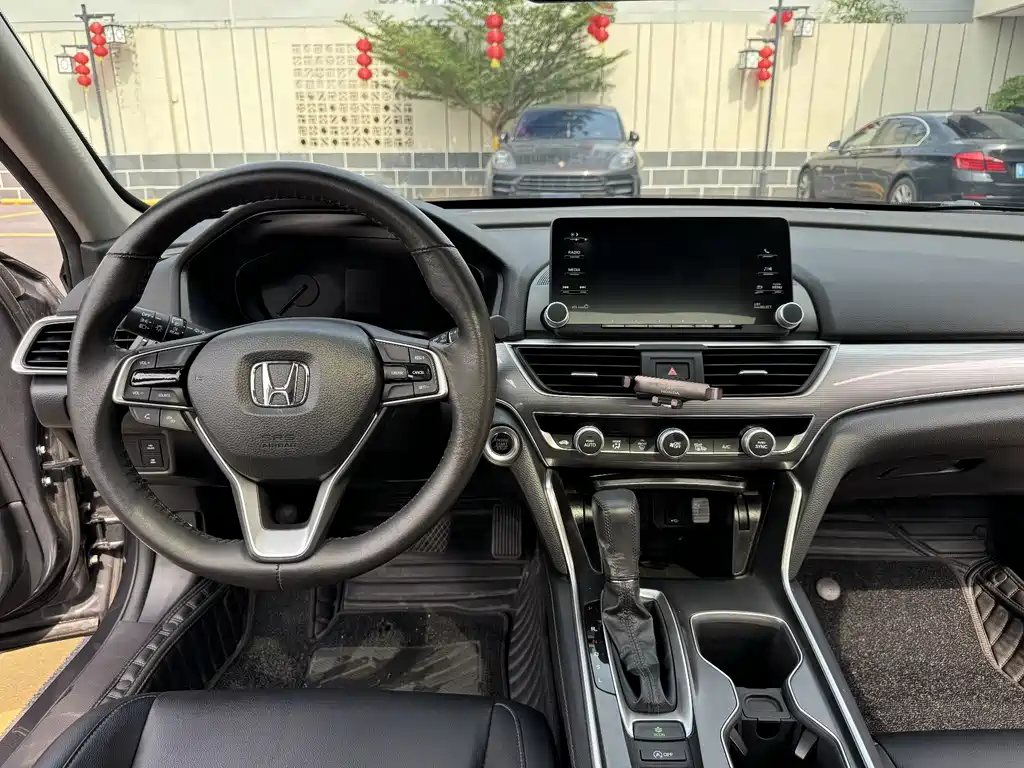 Honda Accord 2021 — фото 13