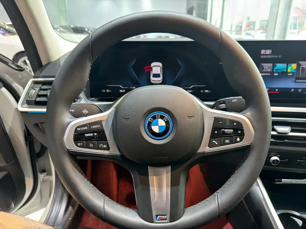 BMW i3 2024 — фото 9