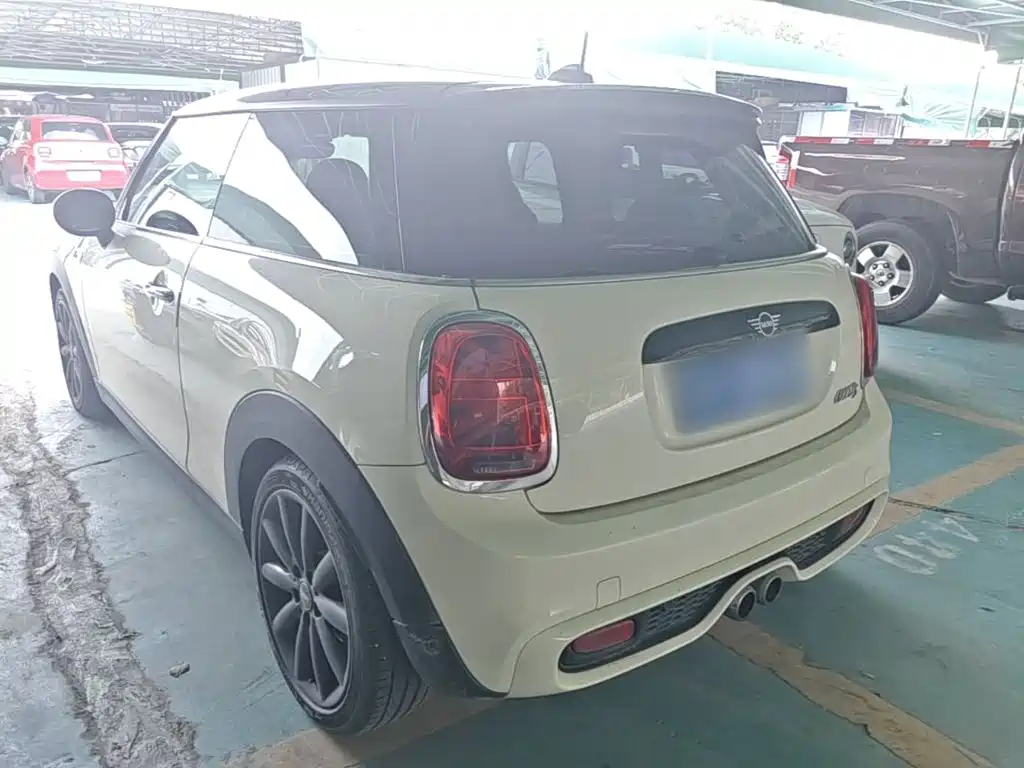 MINI MINI 2018