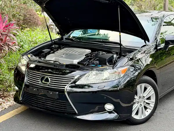 Lexus ES 2013