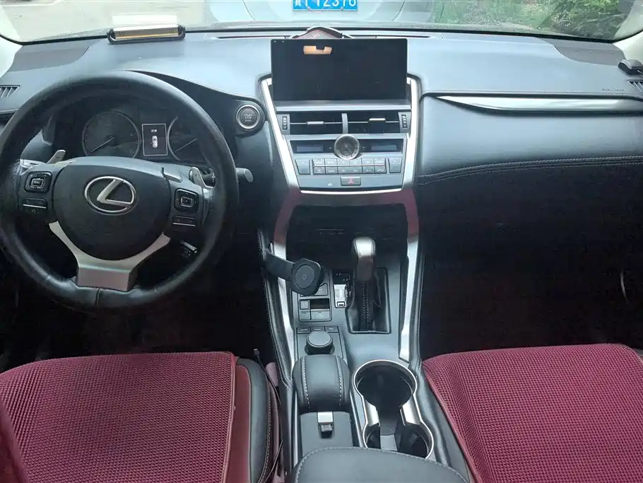Lexus NX 2016 — фото 12