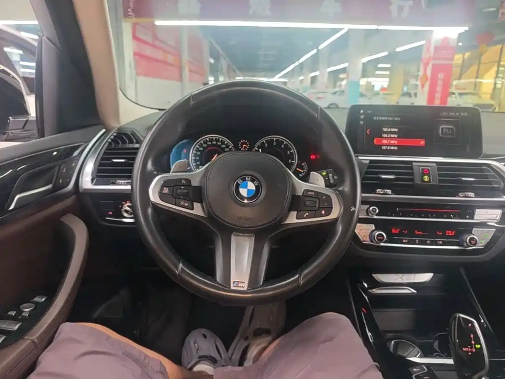BMW X3 2019 — фото 11