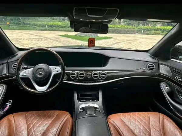 Mercedes-Benz Maybach S-Class 2020