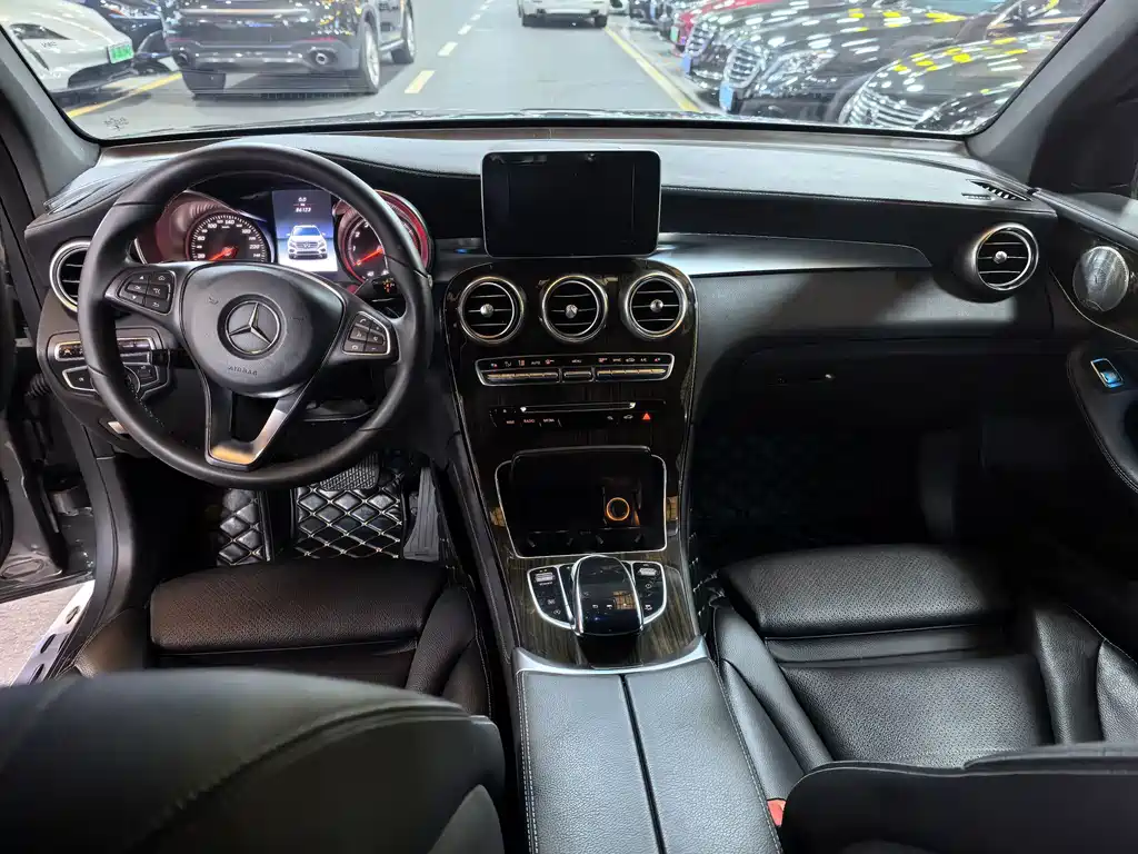 Mercedes-Benz GLC 2016