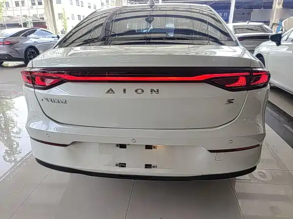 Aion S 2023