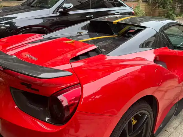 Ferrari 488 2019
