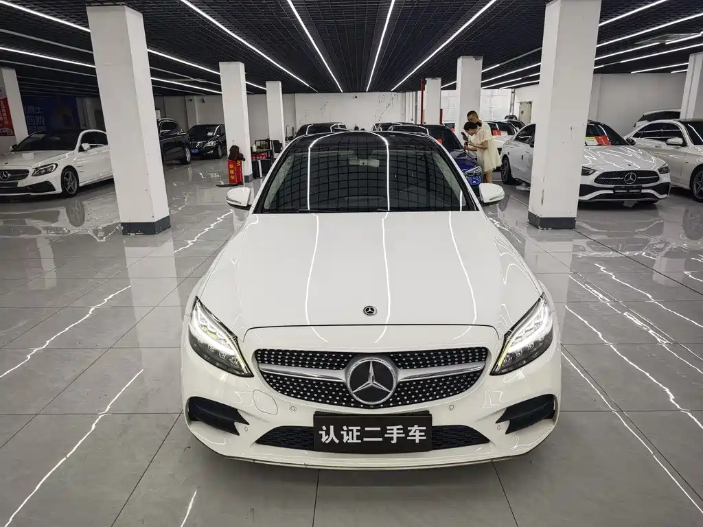 Mercedes-Benz C-Class 2020