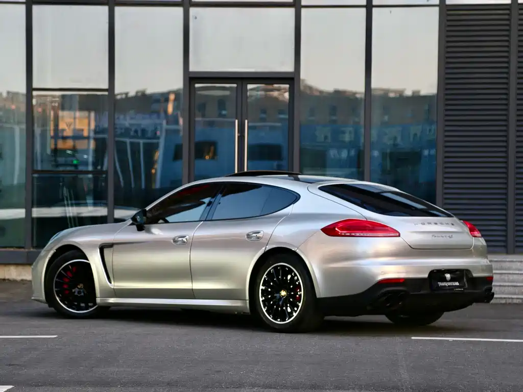 Porsche Panamera 2015 — фото 14