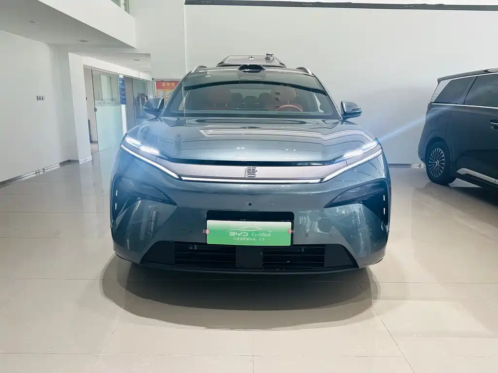 BYD Tang L 2025