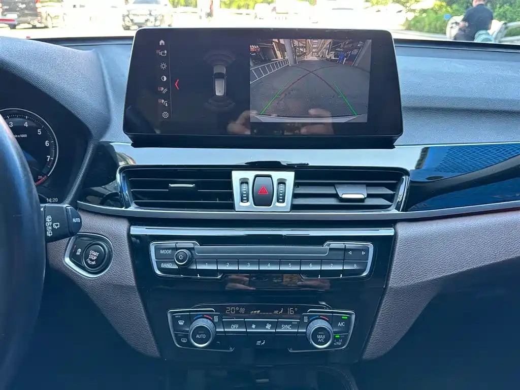 BMW X1 2022 — фото 14