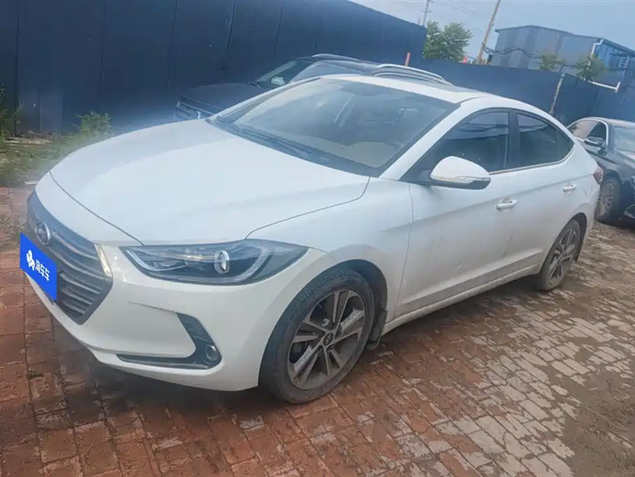 Hyundai Elantra 2016