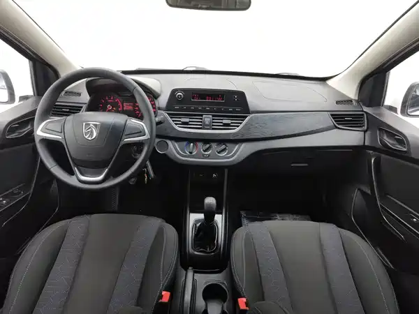 Baojun 310 2021