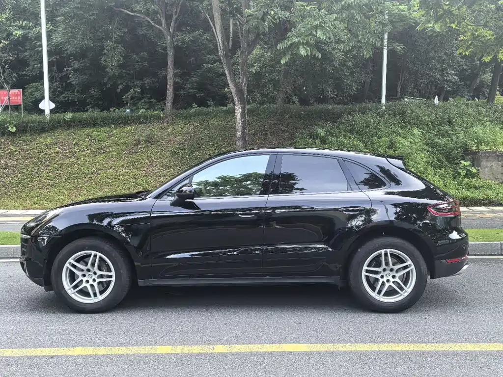 Porsche Macan 2016