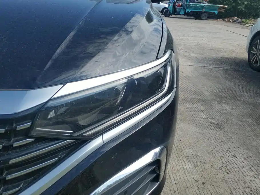 Volkswagen Passat 2025