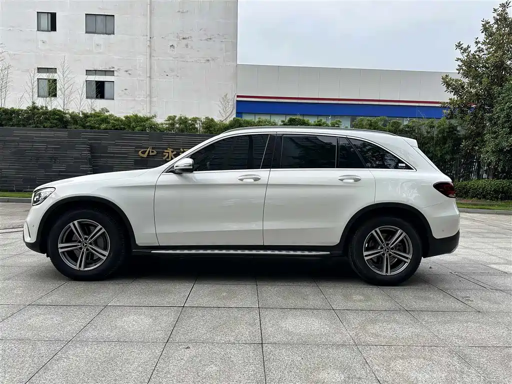 Mercedes-Benz GLC 2021 — фото 11
