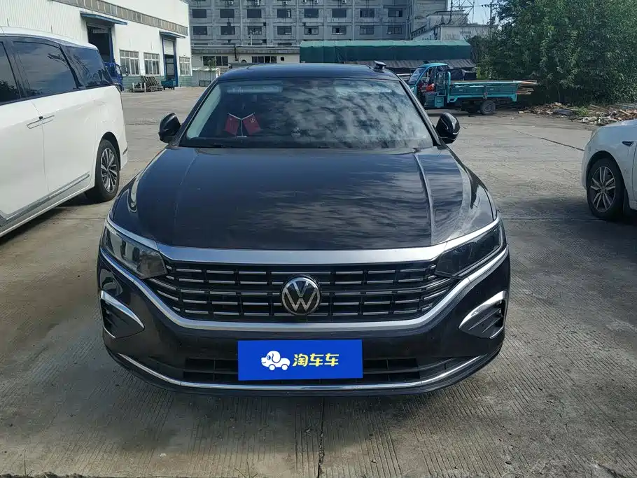 Volkswagen Passat 2025