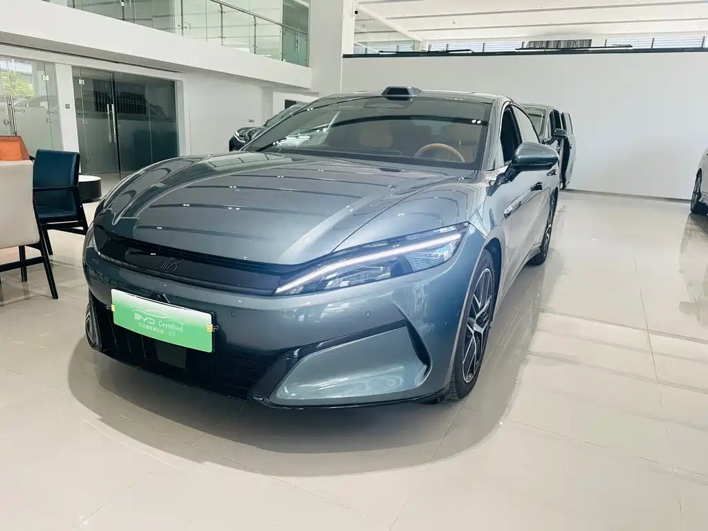 BYD Han L 2025