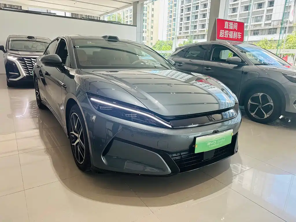 BYD Han L 2025