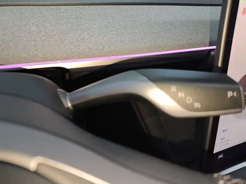 Tesla Model Y 2023 — фото 14