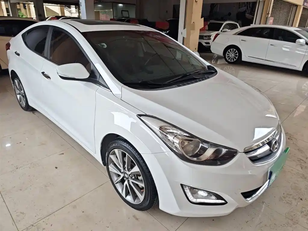Hyundai Elantra Langdong 2015 — фото 4