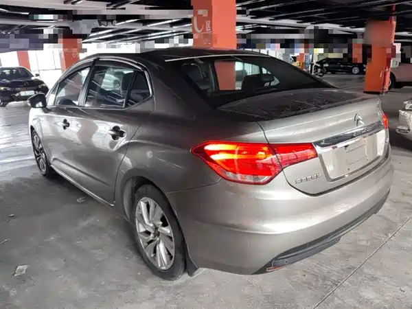 Citroën C4L 2014