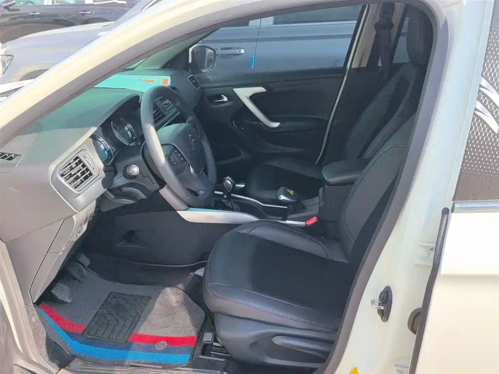 Citroen C3-XR 2015 — фото 10