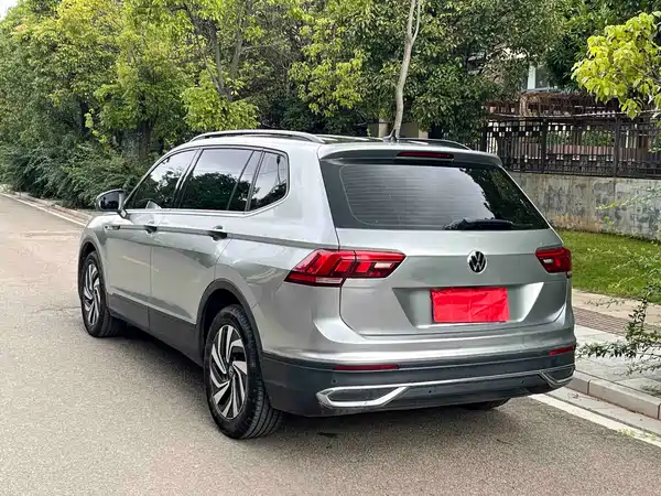 Volkswagen Tiguan L 2022
