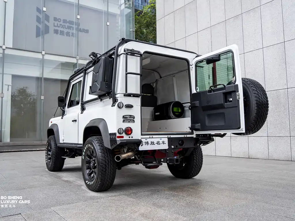Land Rover Defender 2015 — фото 28