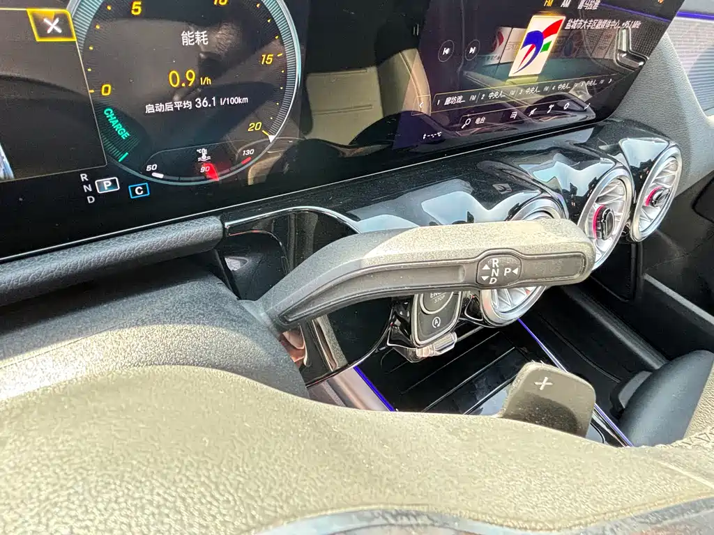 Mercedes-Benz GLA 2023 — фото 15