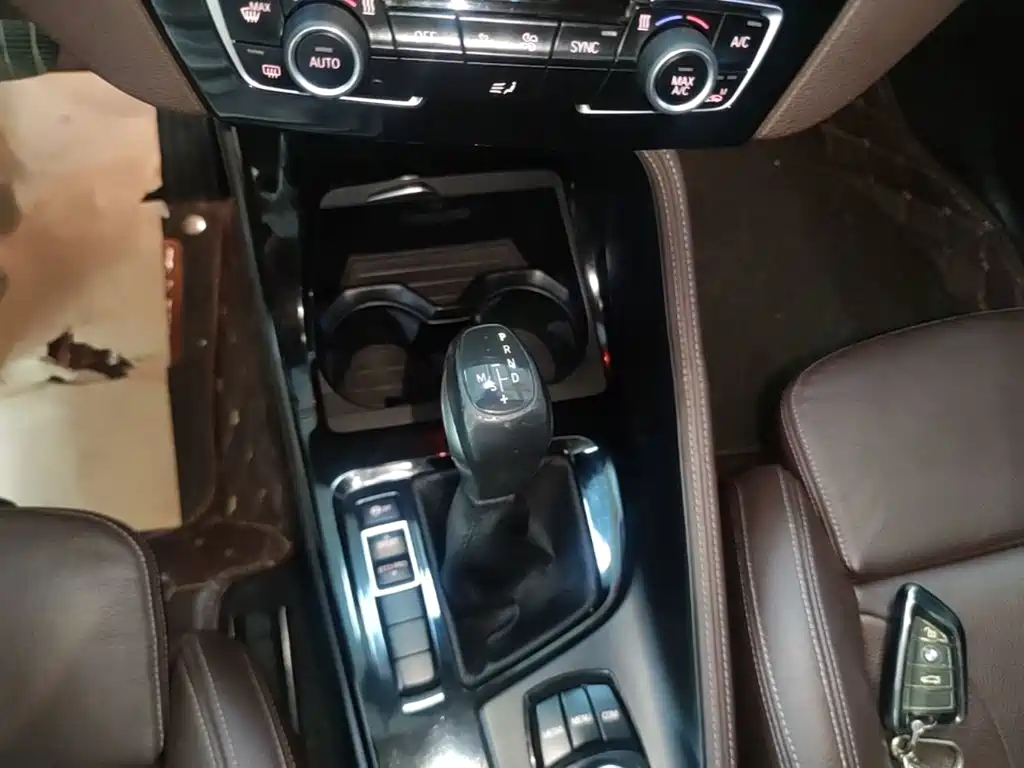 BMW X1 2018 — фото 14