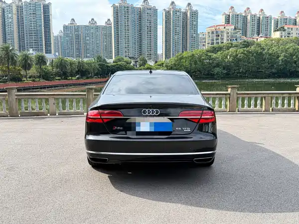 Audi A8 2016