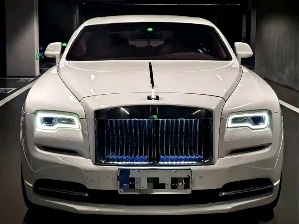 Rolls-Royce Phantom 2015 — фото 1