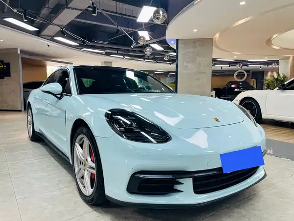 Porsche Panamera 2019