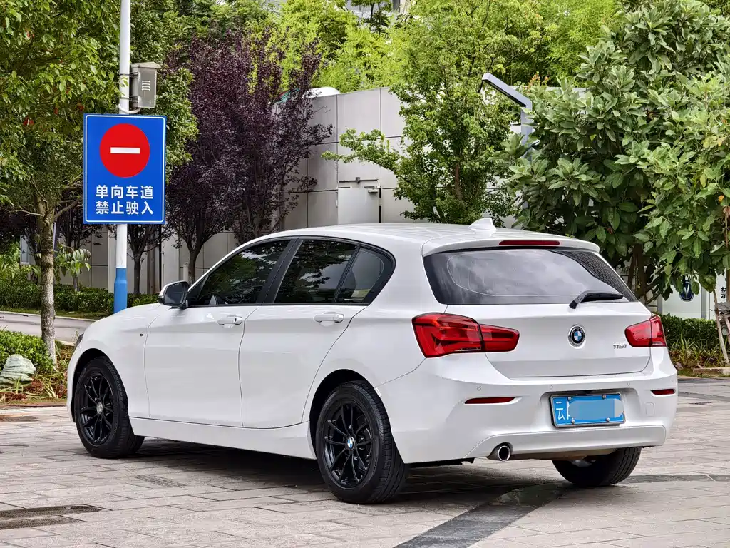 BMW 1 Series 2019