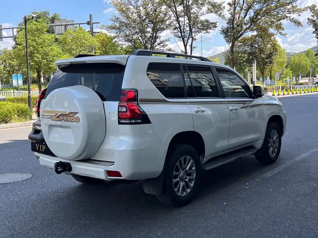 Toyota Prado 2019 — фото 6