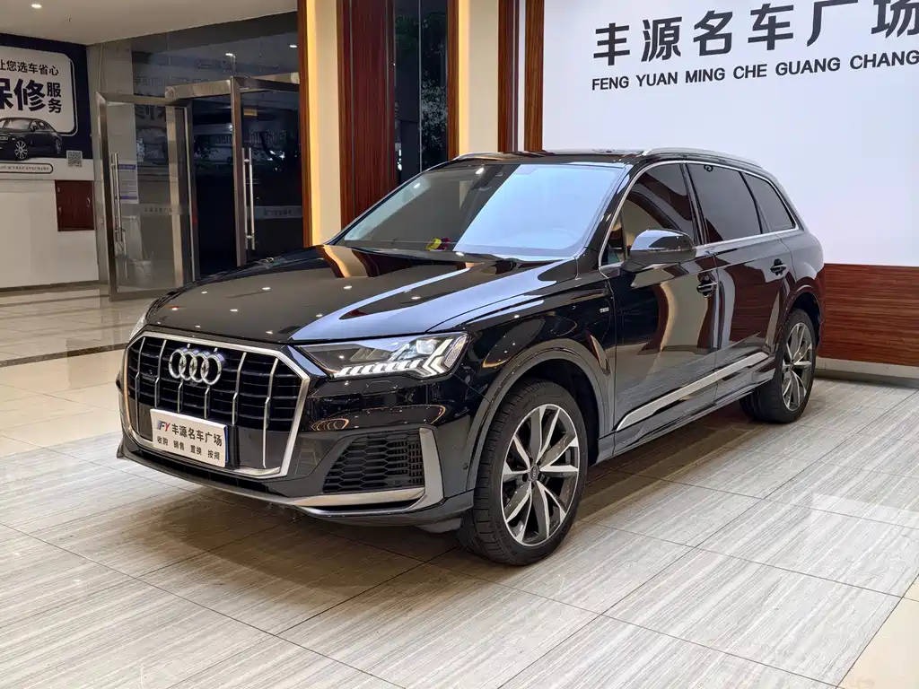 Audi Q7 2023 — фото 1