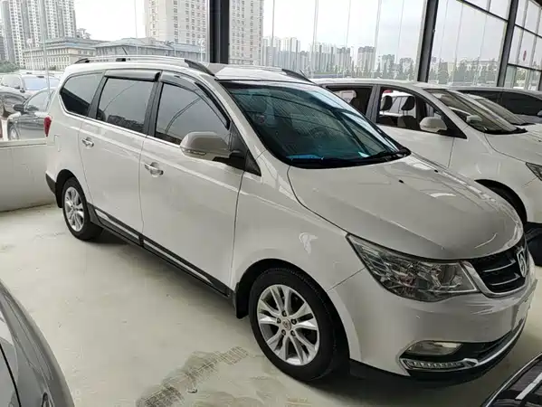 Baojun 730 2018