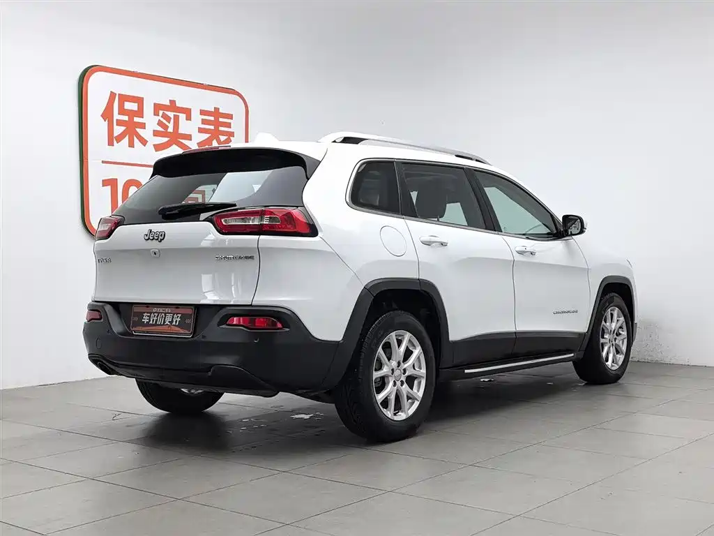 Jeep Cherokee 2016 — фото 2