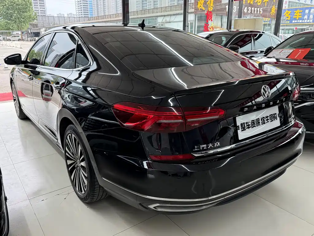 Volkswagen Passat 2019 — фото 14