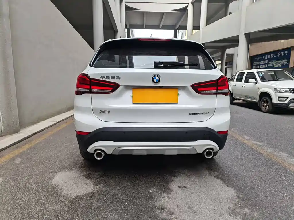 BMW X1 2022 — фото 5