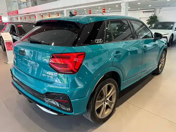 Audi Q2L 2022
