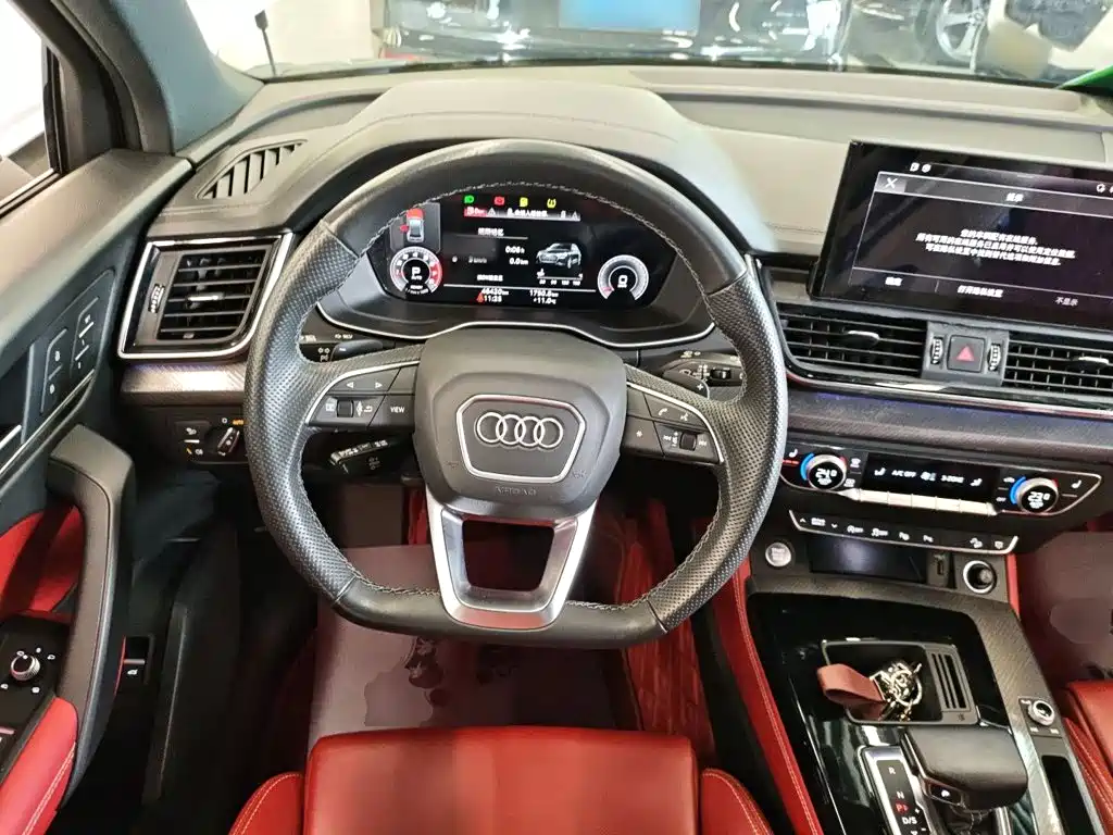 Audi Q5L Sportback 2022 — фото 8