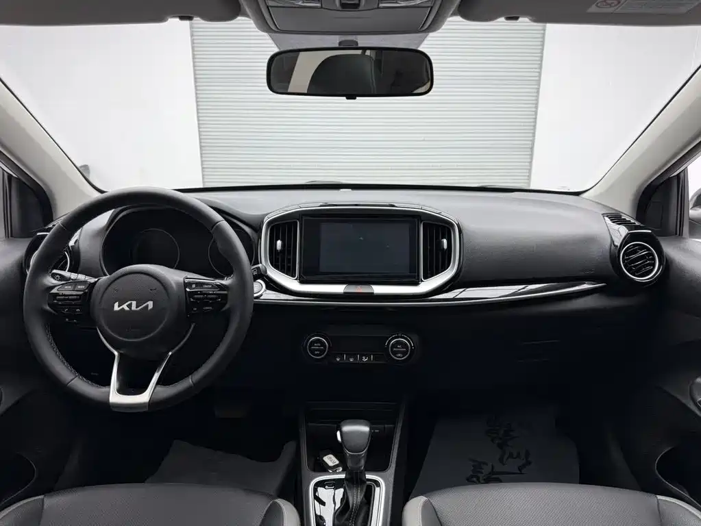 Kia KX1 2021 — фото 16